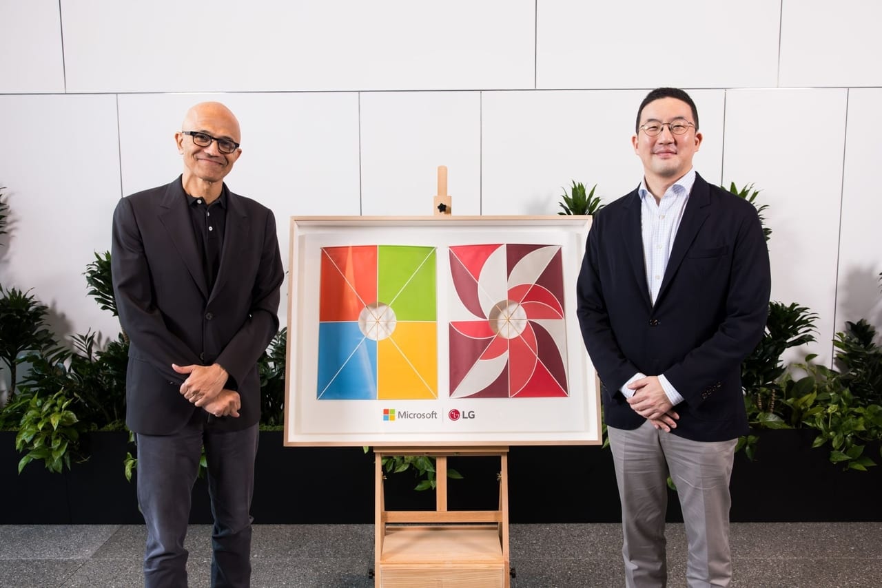 LG Chairman Koo Kwang-mo and Microsoft CEO Satya Nadella at Microsoft headquarters